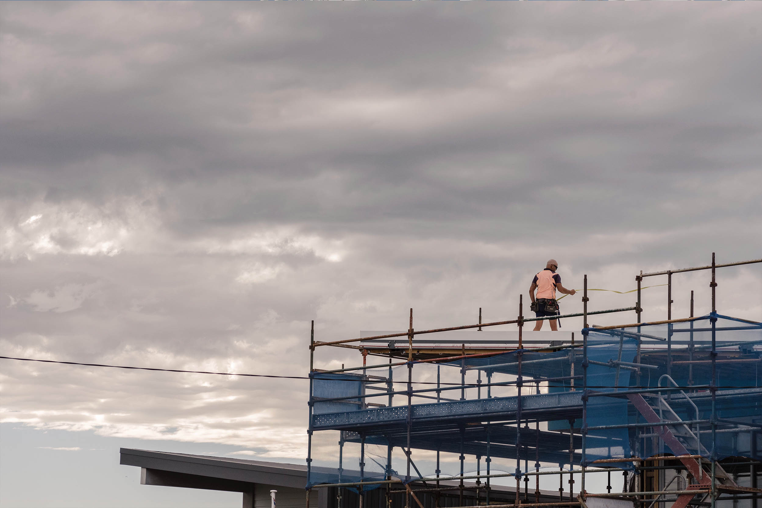 Scaffolding in Macclesfield – safe access systems for roofing, renovations and new builds